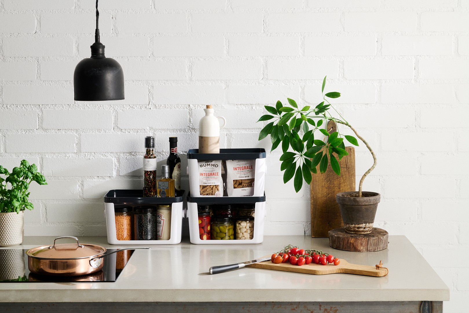 SmartStore Compact Access säilytyslaatikot keittiön tasolla