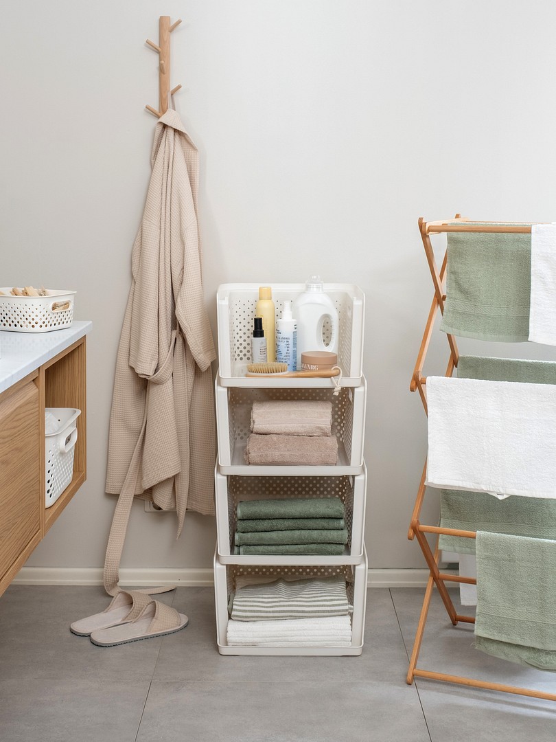 SmartStore Essence Stack säilytyskorit kylpyhuoneessa