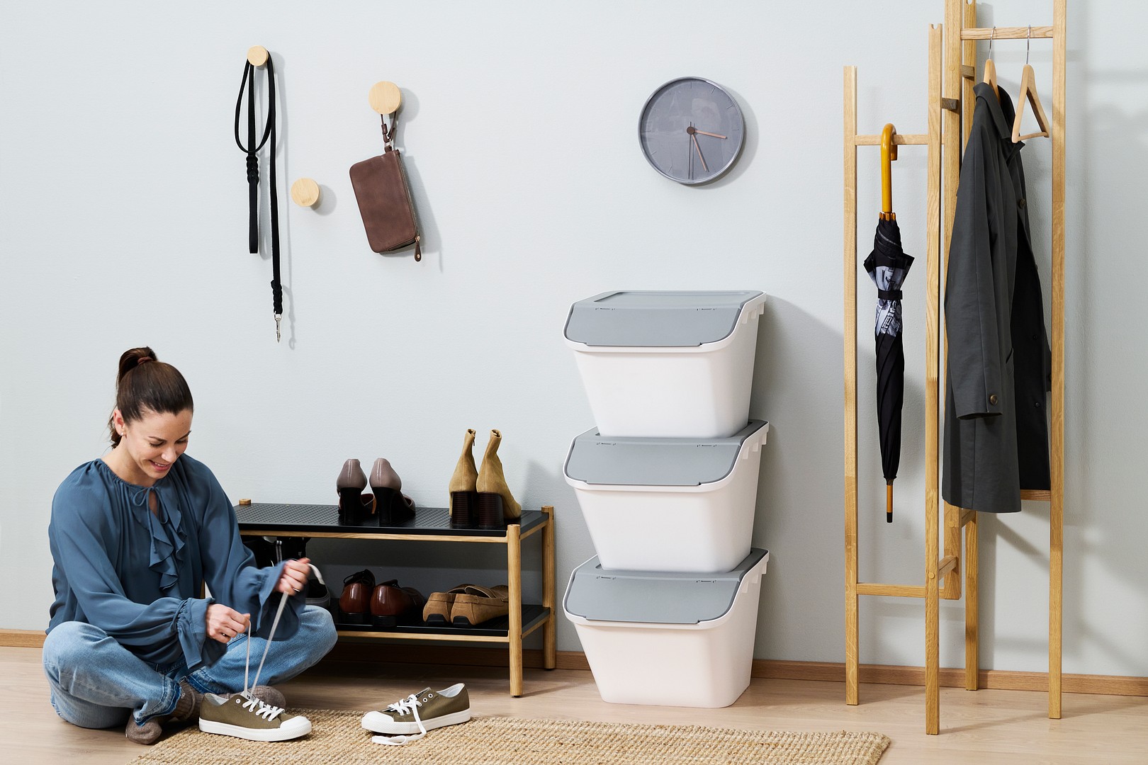 SmartStore Collect Stack-it kierrätyslaatikot eteisessä